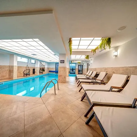 Cozy In Mountain Complex Pamporovo *